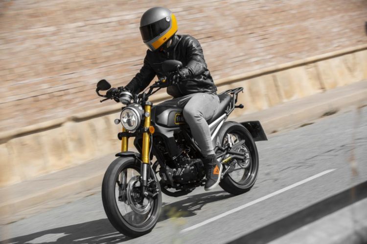 mitt Scrambler Limited 125: pequeña neoclásica ibérica