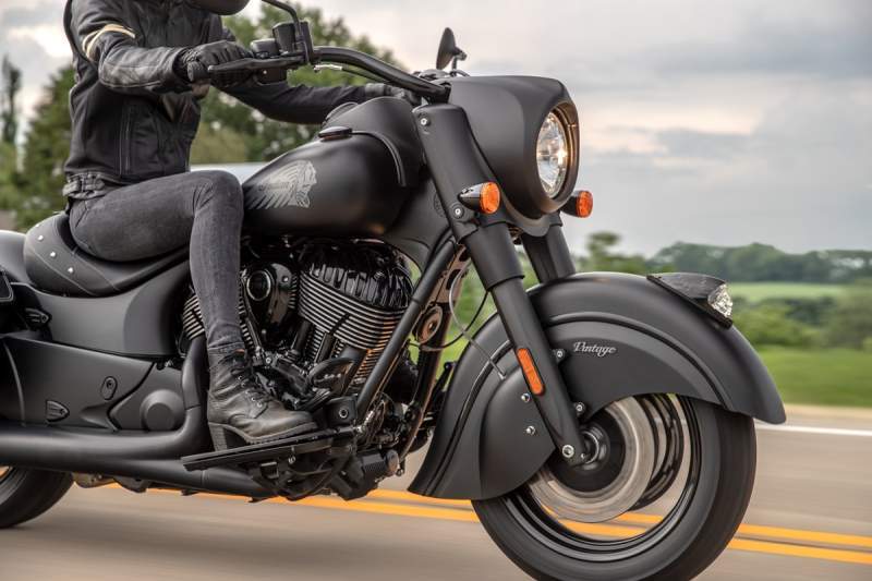 Indian suma dos modelos a su catálogo Indian Vintage Dark Horse 2021