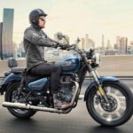 Royal Enfield Meteor 350 hacia la ruta