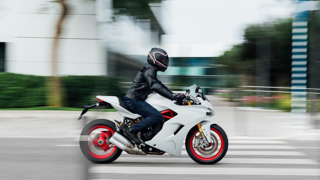 Ducati superSport 950 2021