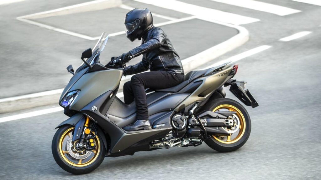 Yamaha TMAX 560 2021