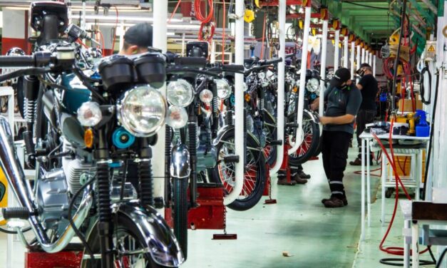 Motos en Argentina: Un agosto estable y con sello nacional