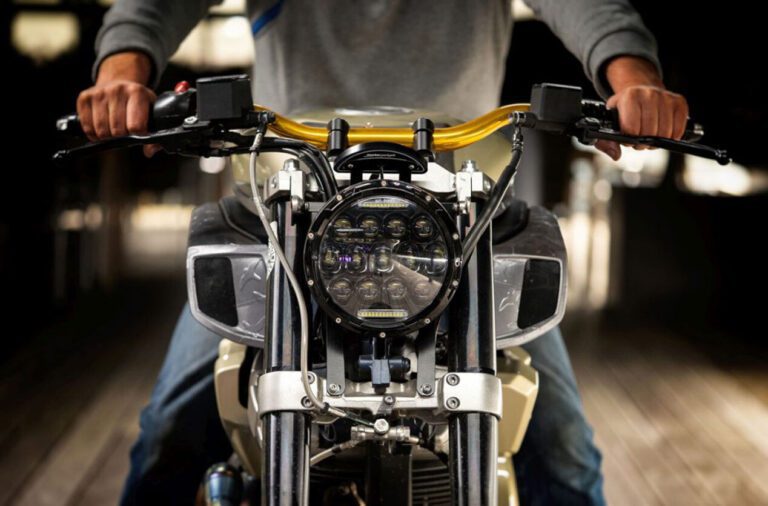 Yamaha MT-01 Blue Falcon