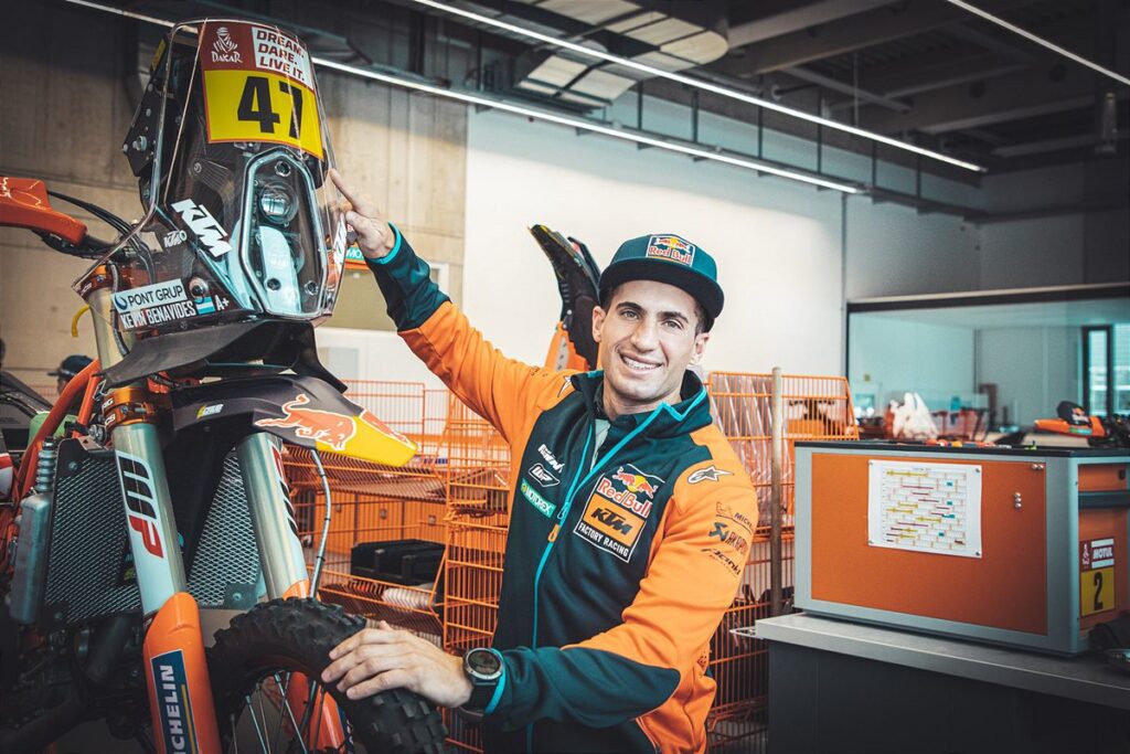 KTM ficha a Benavides