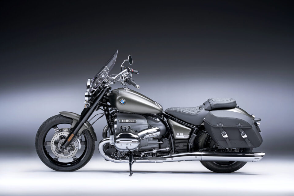 Las BMW R18 Y Classic En Nuevos Tonos Para 2022 Motodinamia