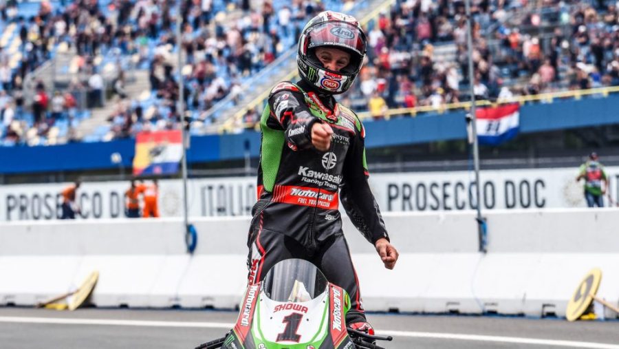 Hat-trick de Rea y vuelta a la cima del WSBK