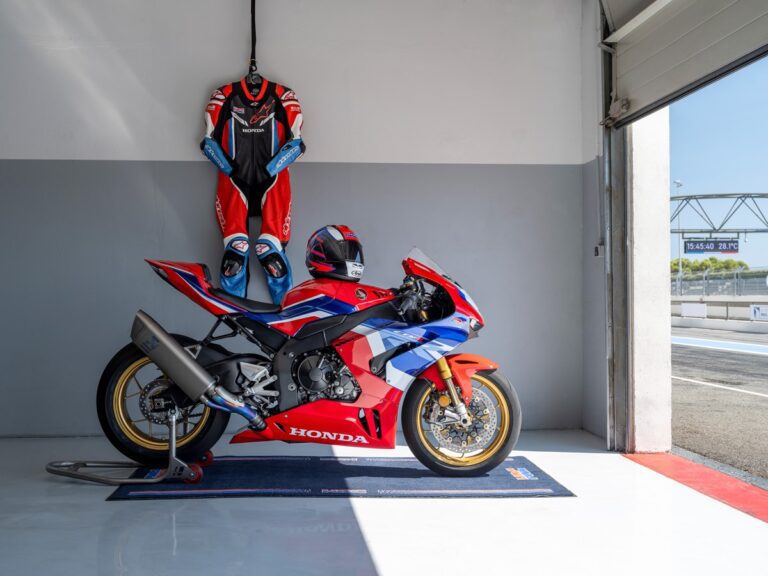 HONDA CBR1000RR-R FIREBLADE SP