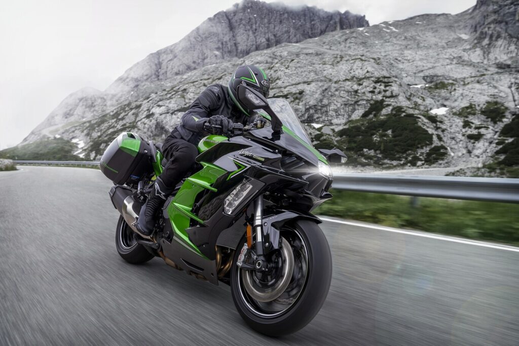 Kawasaki Ninja H2 SX 2022