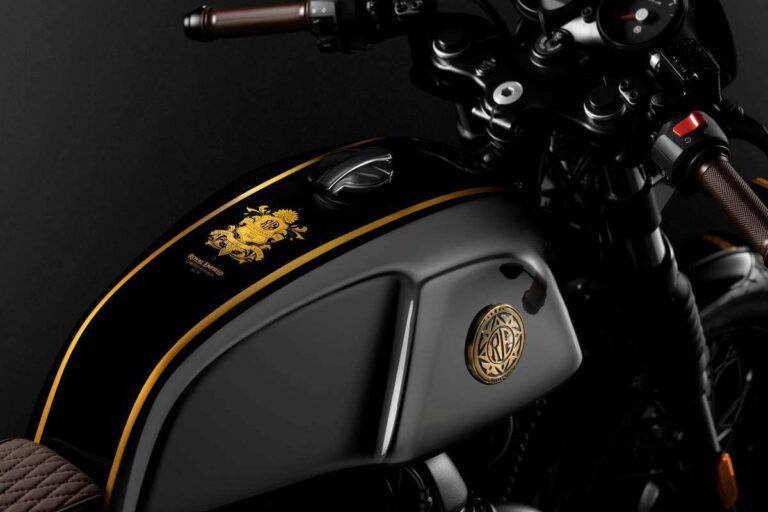 Royal Enfield 120 Aniversario
