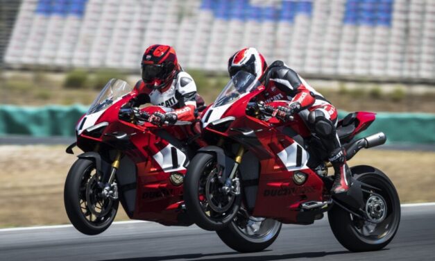 Nueva Ducati Panigale V4 R: 240 CV para 167 kilos de peso | VIDEO