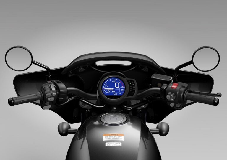 CMX1100T Rebel