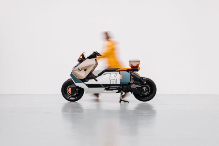 BMW CE 04 Vagabund