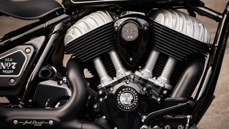 Chief Bobber Dark Horse- Jack Daniels