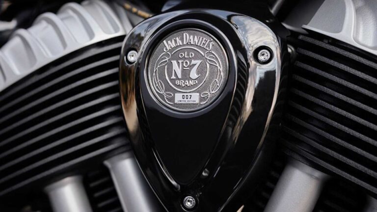 Chief Bobber Dark Horse- Jack Daniels