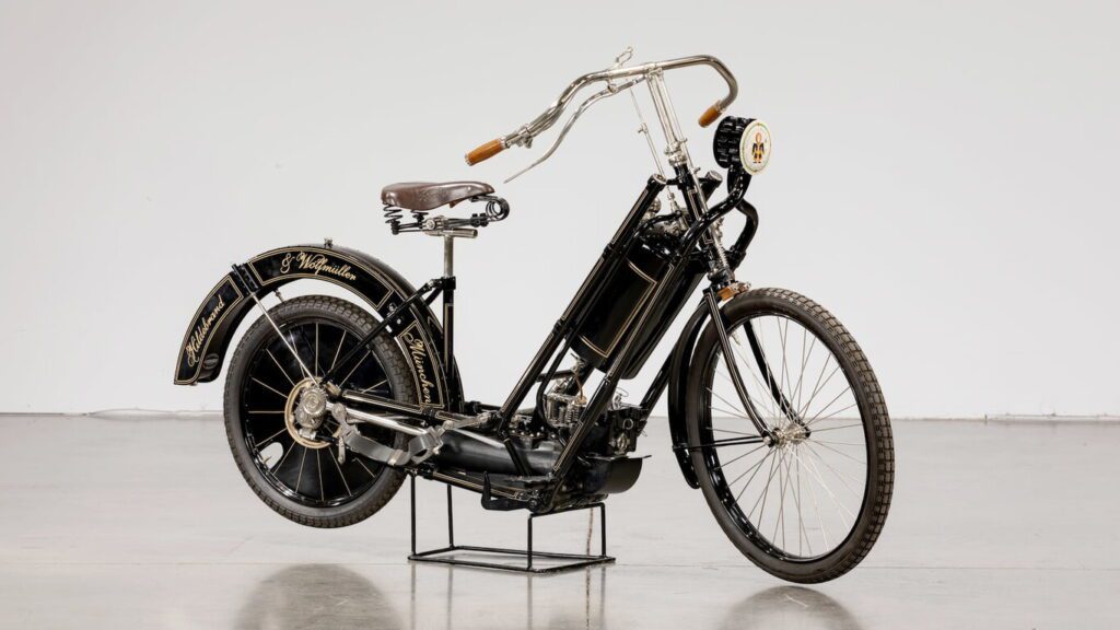 Hildebrand & Wolfmüller de 1894 en un museo