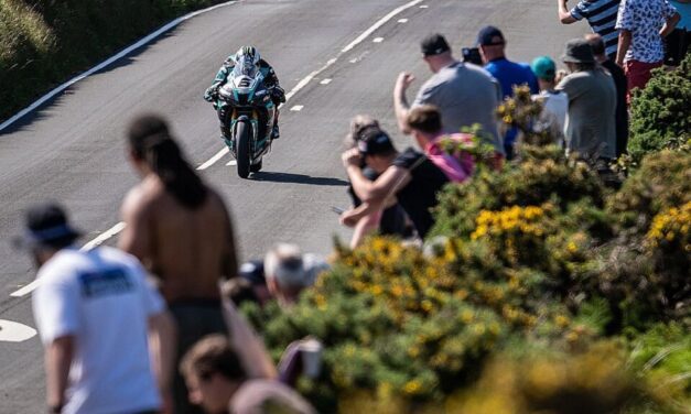 Michael Dunlop ya es el segundo más ganador del TT Isla de Man