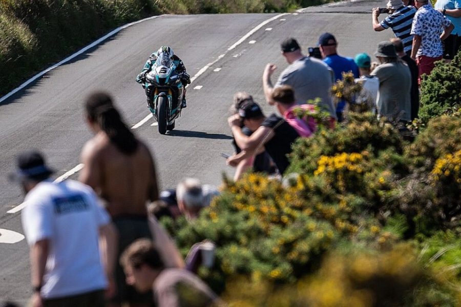 Michael Dunlop ya es el segundo más ganador del TT Isla de Man Michael Dunlop