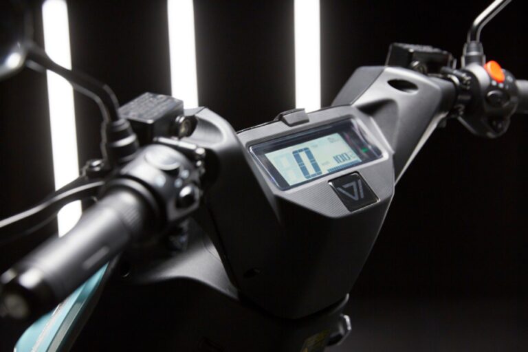 VMOTO F01