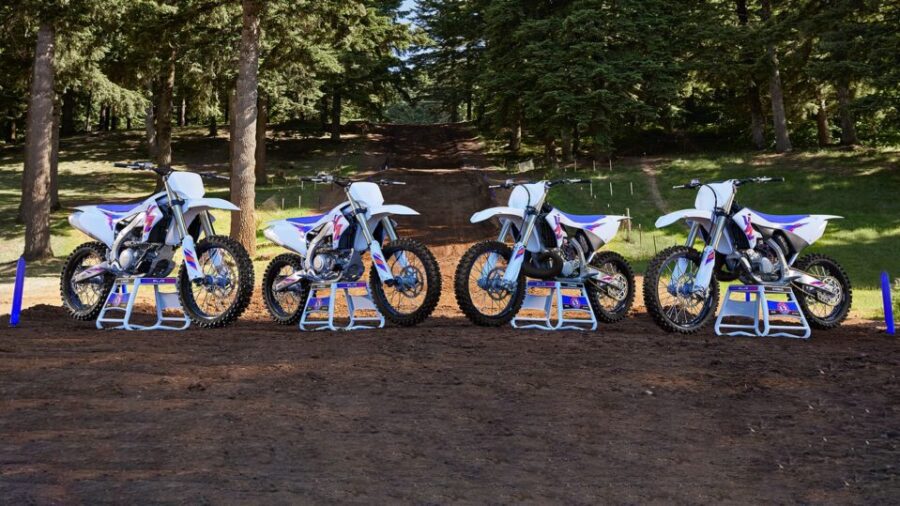 Cuatro Yamaha YZ 2024