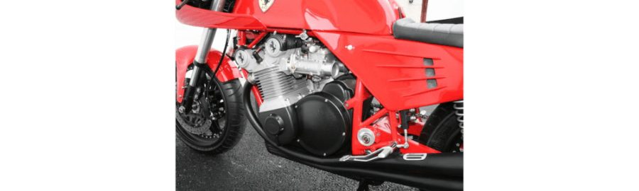 el motor de la moto Ferrari