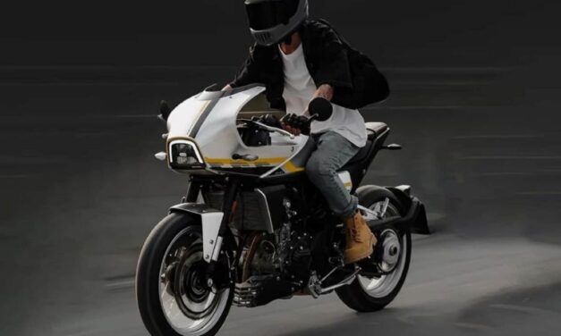 KOVE 321F: una versión china de la Honda Hawk 11