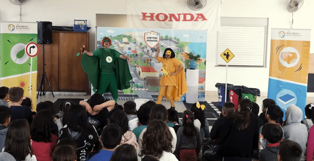 Pioneros en Movimiento