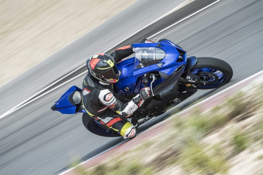 Yamaha R7