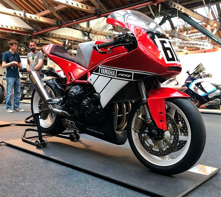 Preparación artesanal de supuesta Yamaha R9  