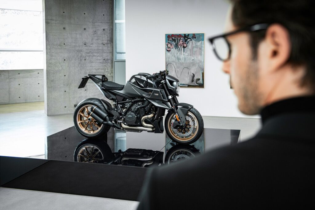 BRABUS 1300 R Masterpiece Editio