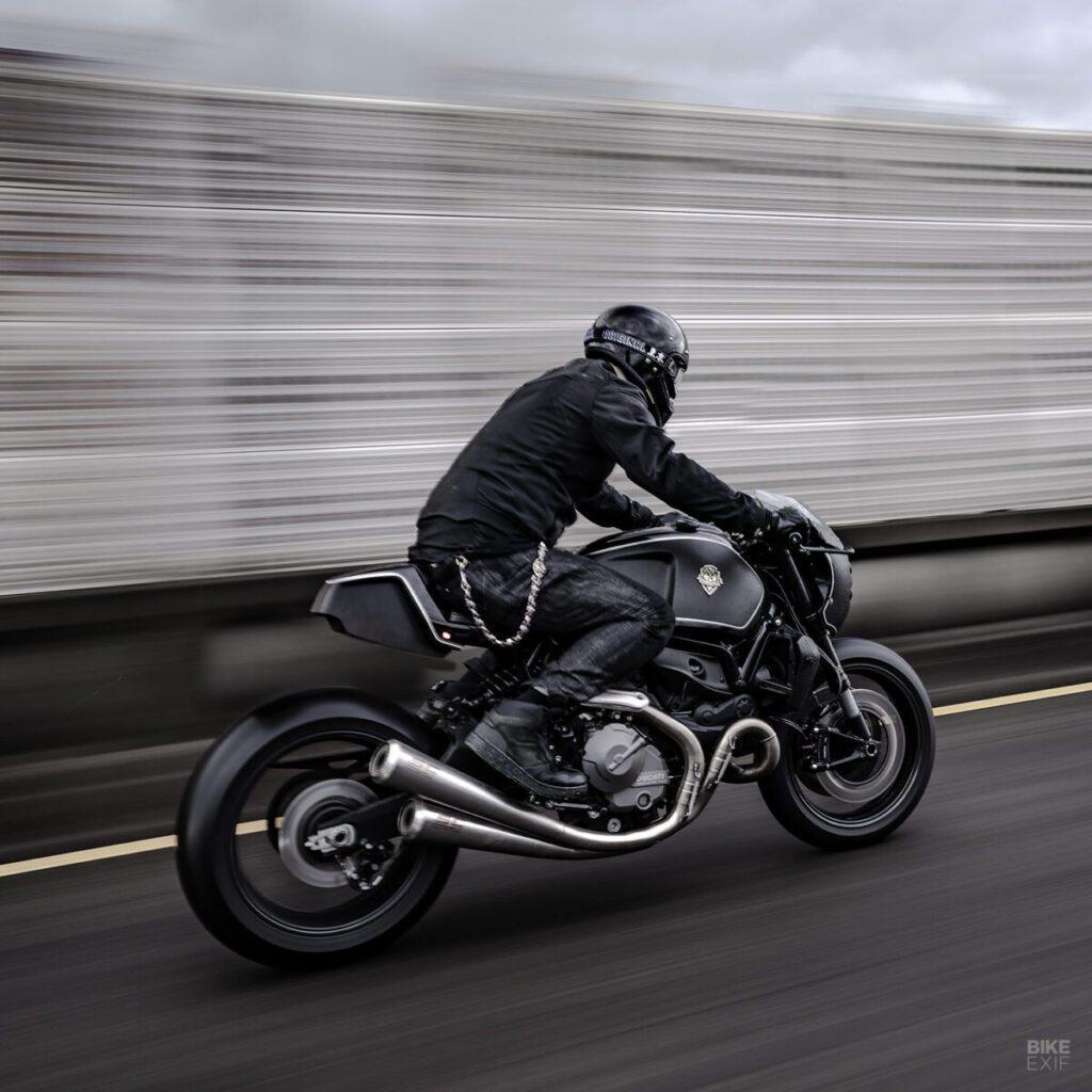 Ducati Monster 821 café racer de Rough Crafts