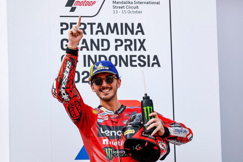 Bagnaia vuelve a la punta