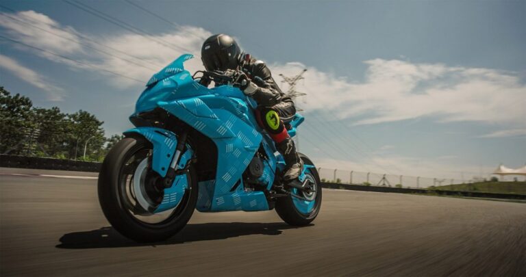 CFMOTO 500SR y 675SR