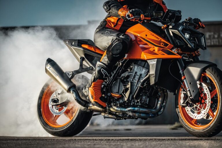 KTM 990 Duke 2024