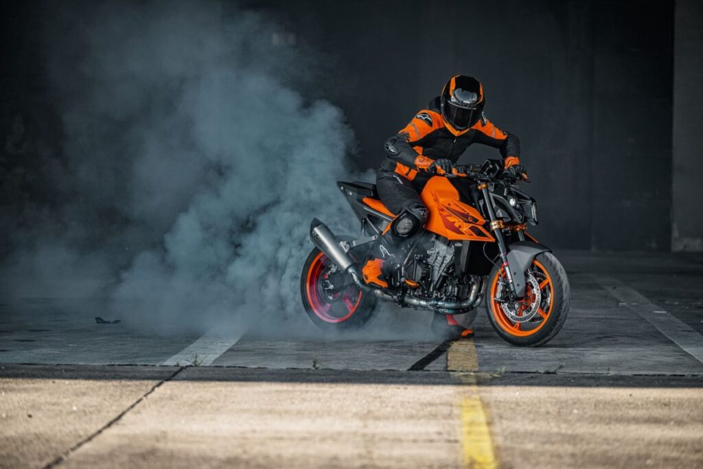KTM 990 Duke 2024