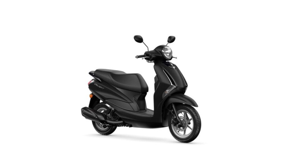 El scooter RayZR en versión negra El scooter RayZR en versión negra