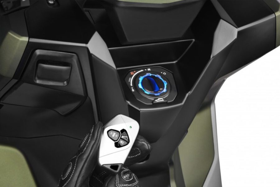 Scooter Hero Xoom 160, funciones inteligentes y estética mega