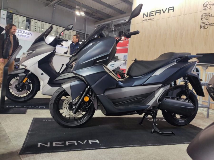 <img src="https://motodinamia.com/wp/wp-content/uploads/2023/12/Nerva-Eicma-2023-mdm-5-1-scaled.jpg" alt="Por último, el modelo Nerva Lift es netamente urbano, con un formato más deportivo y juvenil que los EXE y EXE II, más pensados para movimientos en ruta">