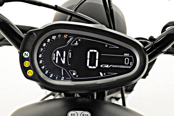  Tablero en forma de huevo digital y analógico de la Hyosung  