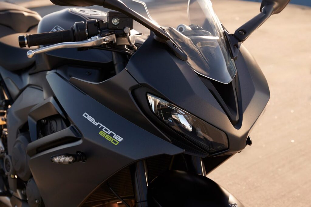 Frontal de la Daytona 660