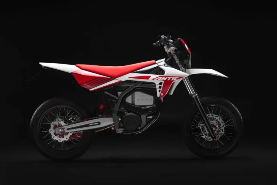 Fantic Motard EV vista lateral izquierda