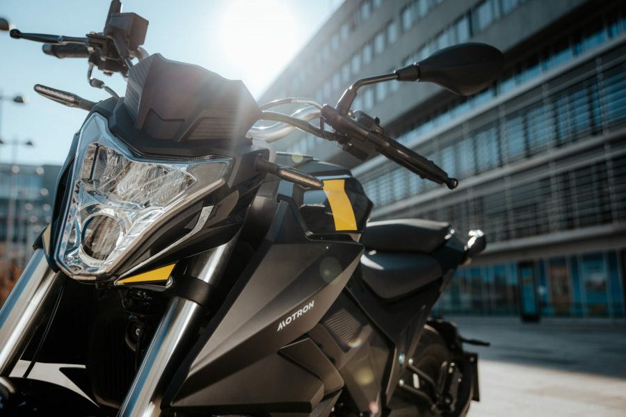 Frontal de la Motron Nomad 125