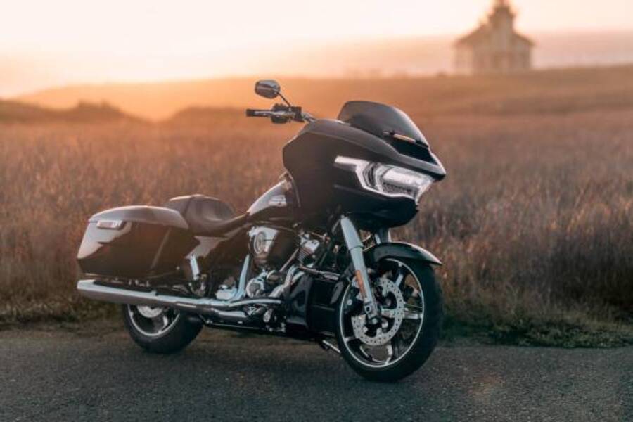Harley-Davidson CVO Road Glide ST negra