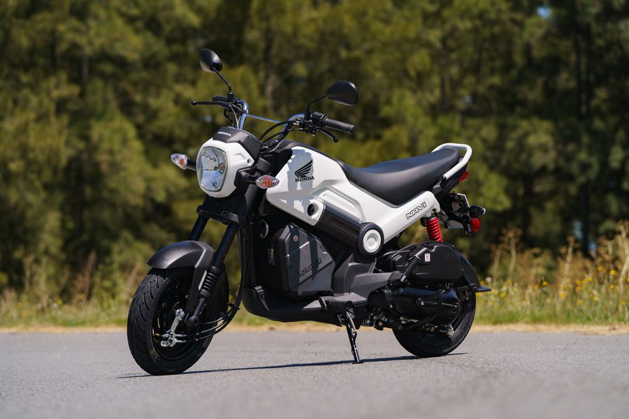 Honda Navi blanca