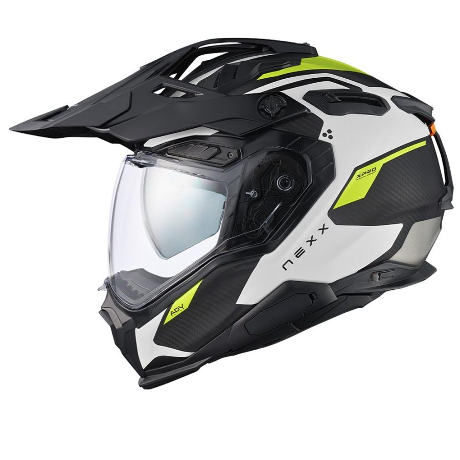 Una versión del casco con calota blanca y plásticos negros con detalles verde fluor.