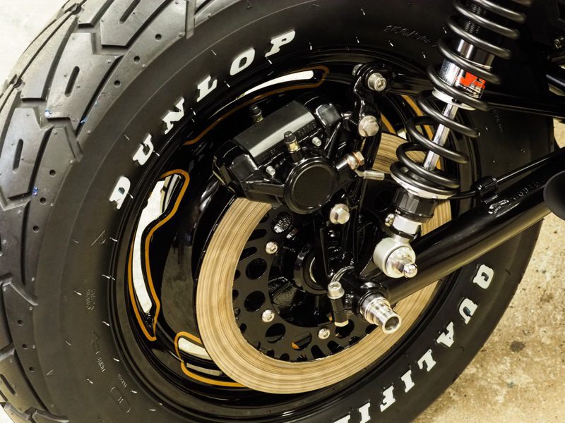 Generoso neumático Dunlop de la rueda trasera de la Yamaha V-Max 1200 Rage