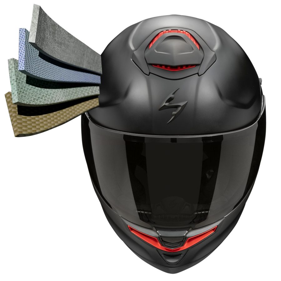 Un casco APEX EXO-GTSP de la Scorpion EXO muestra las cuatro capas de fibra de carbono que contiene la calota. 