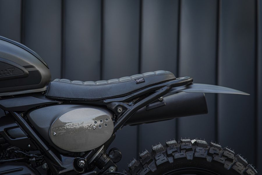 Diabolus Scrambler con la parte trasera recortada de la original Triumph Scrambler X 400