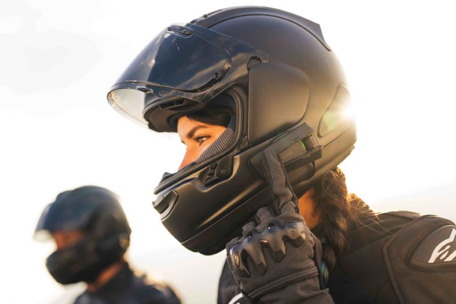 El Packtalk Pro presenta un innovador sistema de detección de accidentes que utiliza un algoritmo de aprendizaje automático para identificar y responder a los choques. El Packtalk Pro presenta un innovador sistema de detección de accidentes que utiliza un algoritmo de aprendizaje automático para identificar y responder a los choques.