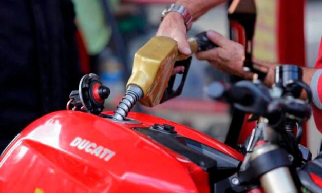 Reino Unido quiere prohibir las motos de combustión