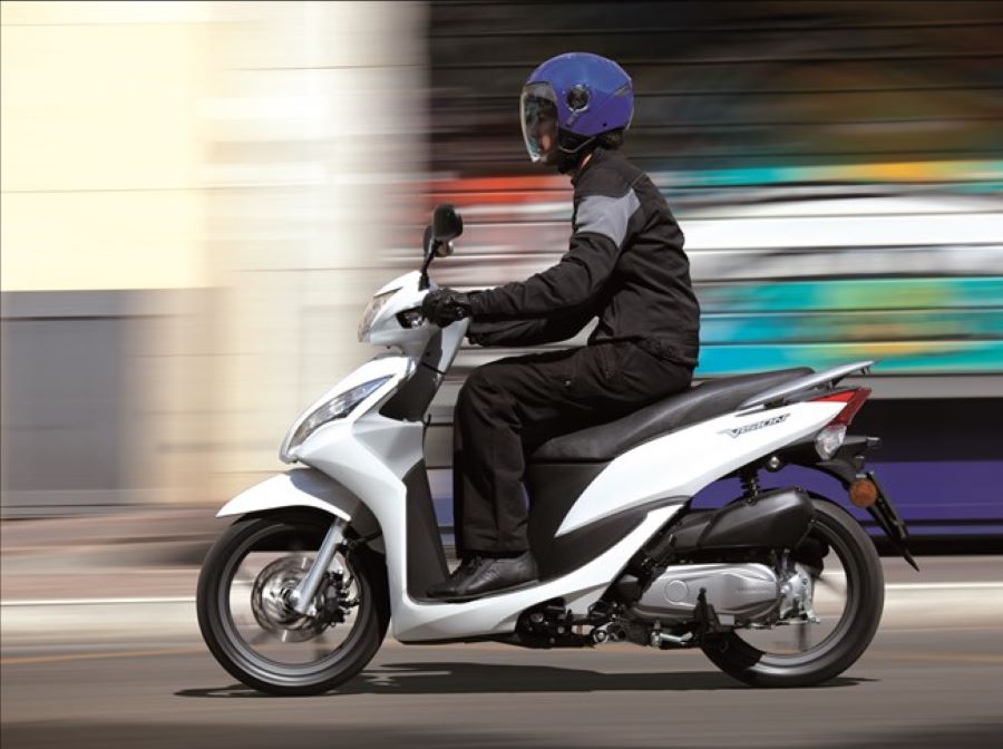 Una moto CUB Blanca, uno de los formatos más vendidos en el mundo. Una moto CUB Blanca, uno de los formatos más vendidos en el mundo.